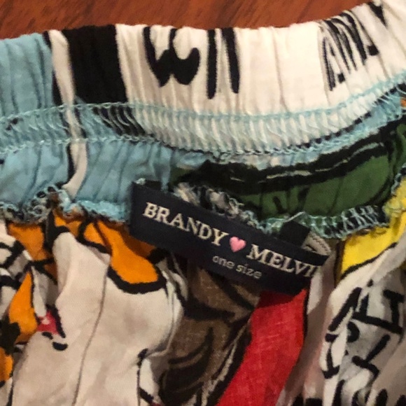 brandy melville skater skirt - comic - Picture 2 of 4